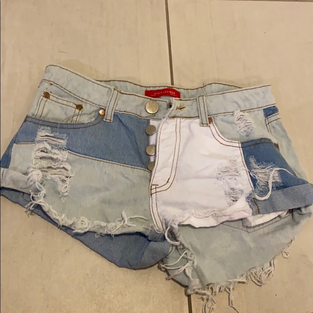 Signatures jean short